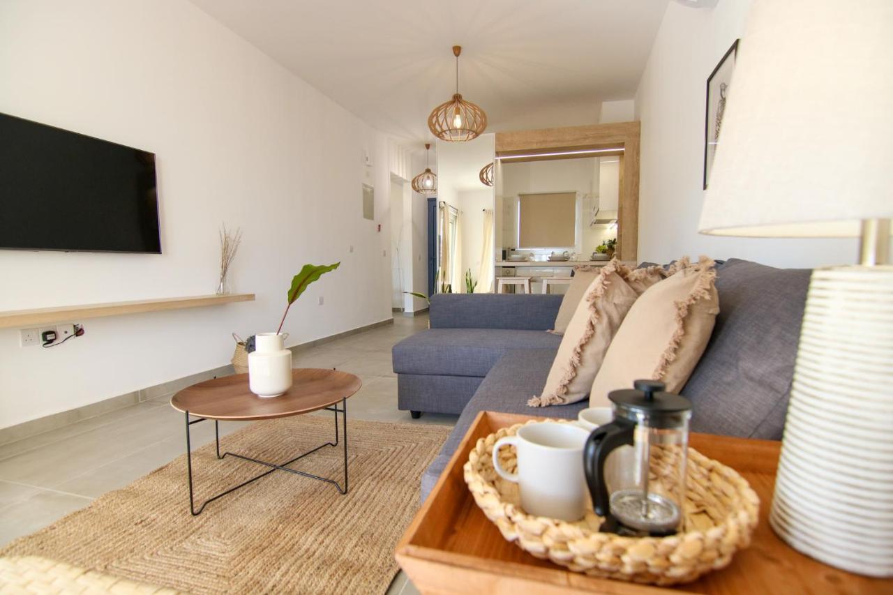 Ferienwohnung Phaedrus Living Seaview Luxury Flat Limnaria 153 Paphos Exterior foto