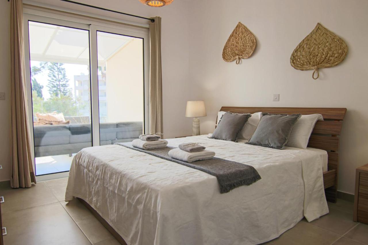 Ferienwohnung Phaedrus Living Seaview Luxury Flat Limnaria 153 Paphos Exterior foto