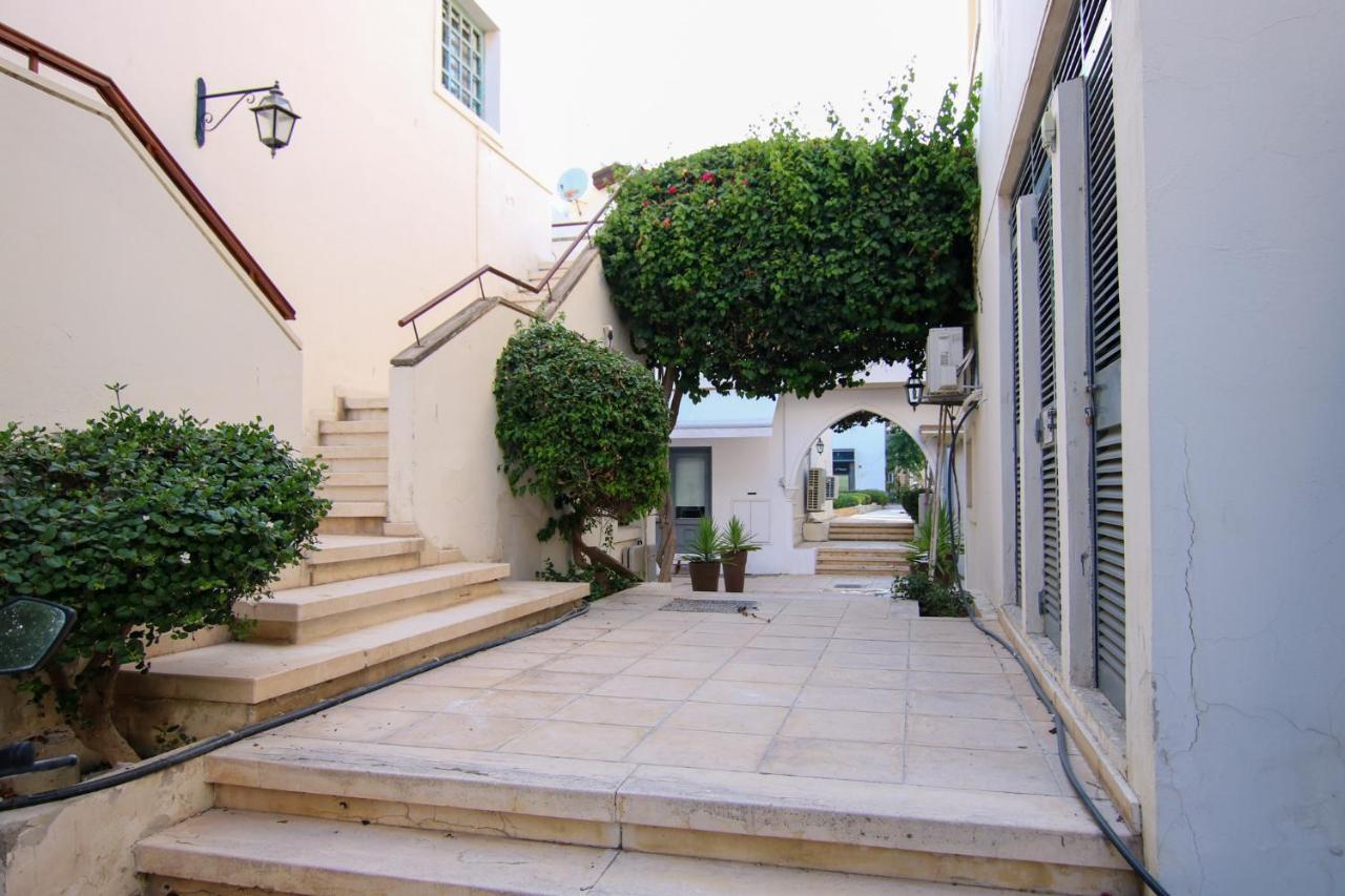 Ferienwohnung Phaedrus Living Seaview Luxury Flat Limnaria 153 Paphos Exterior foto