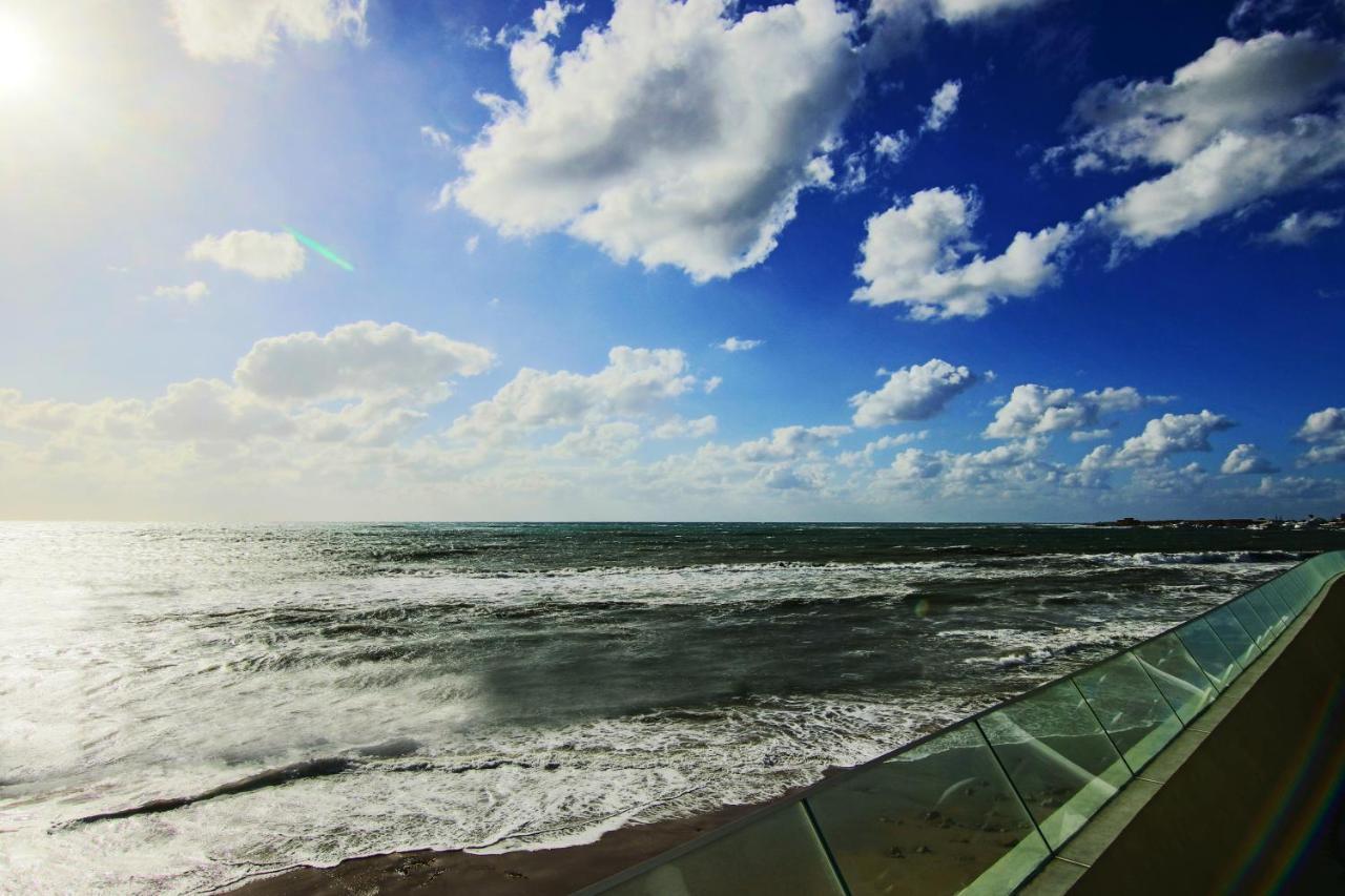 Ferienwohnung Phaedrus Living Seaview Luxury Flat Limnaria 153 Paphos Exterior foto